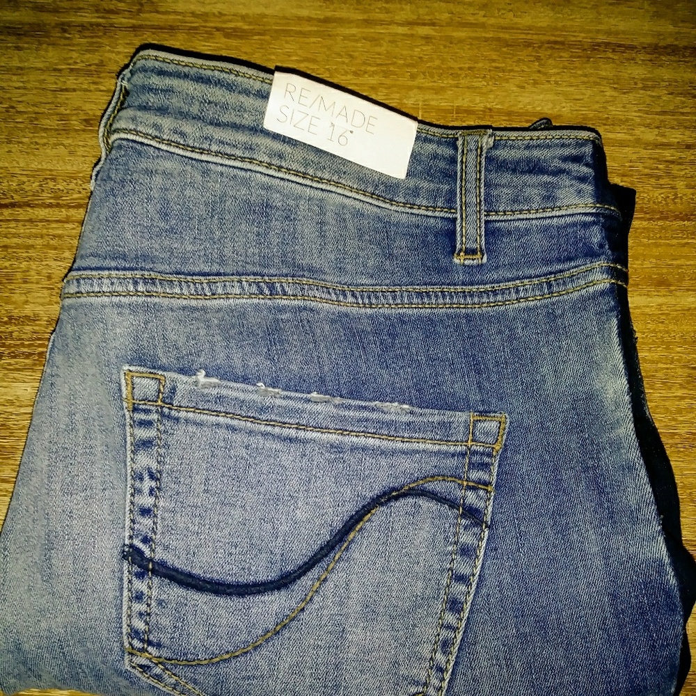 Lane Bryant Re/Made In L.A Straight Crop Jean - Picture 6 of 8